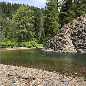 Meet your Posher, Emerson